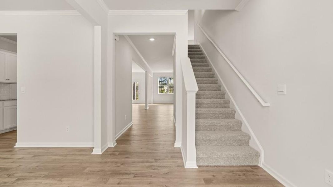 Spacious, unfurnished interior of a new home in Thompson Ridge, Dallas (Image 30).