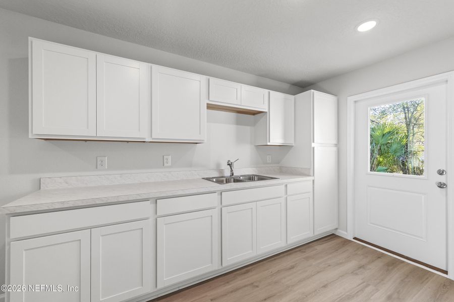 Furnished interior view inside a new home in , Jacksonville (Image 9).