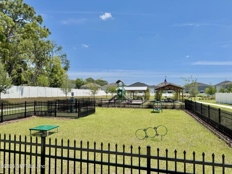 Community amenities in , Jacksonville (Image 30).