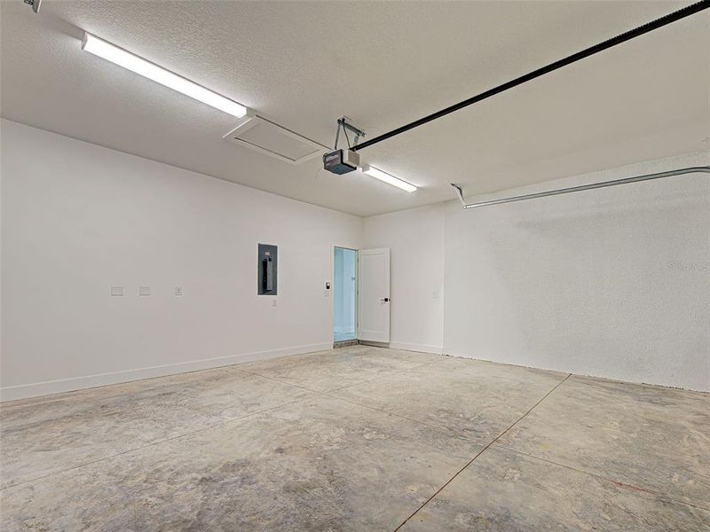 Spacious, unfurnished interior of a new home in , Port Charlotte (Image 30).