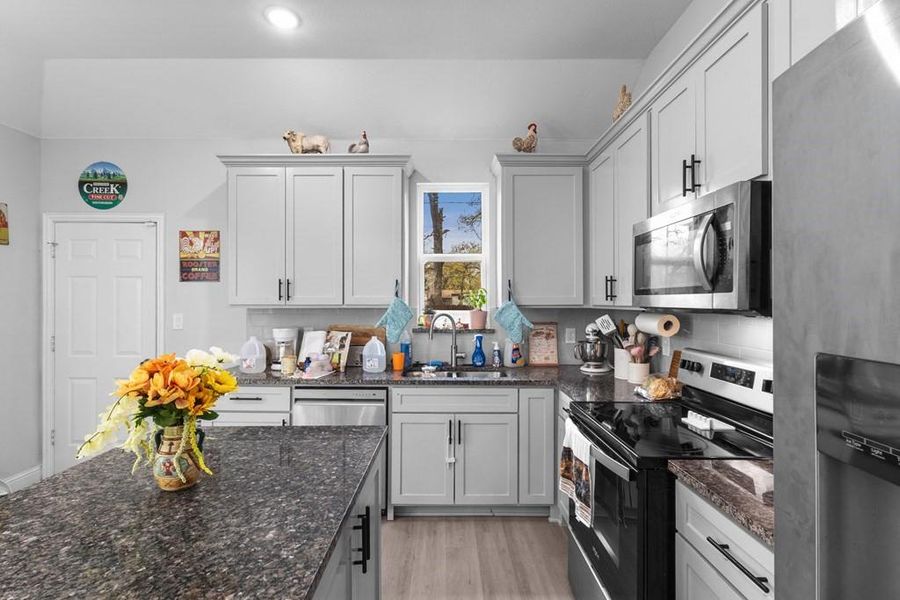 Furnished interior view inside a new home in , Mabank (Image 5).