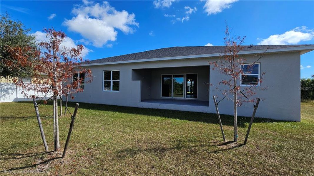 Exterior details and patio area of a home in , Port Charlotte (Image 2).