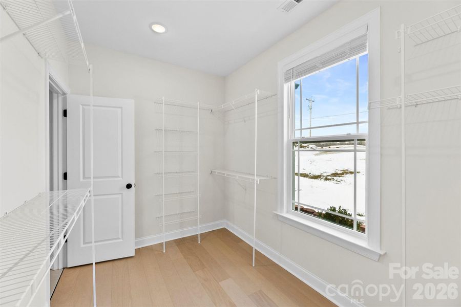 Spacious, unfurnished interior of a new home in , Lincolnton (Image 26).