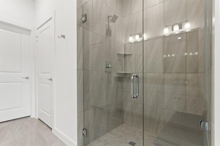 022-8513DelRioTrail-Rowlett-TX-75089-PrimaryBathroom.jpg-SMALL