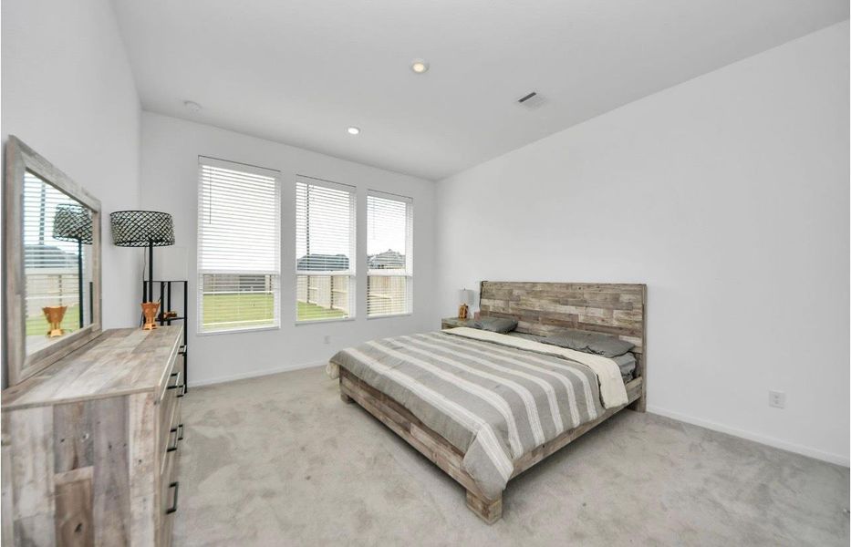 Furnished interior view inside a new home in Cross Creek West: Richmond Collection, Fulshear (Image 24).