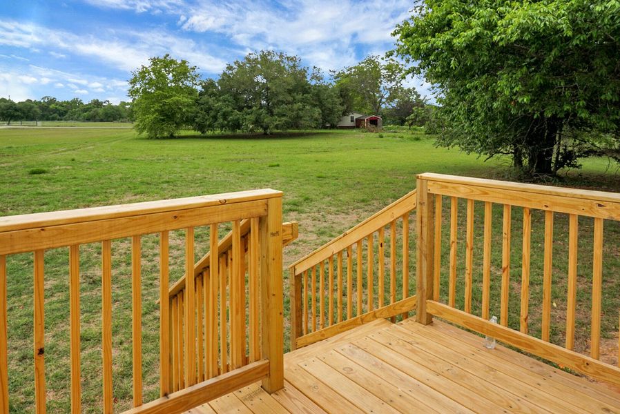 Exterior details and patio area of a home in , Eutawville (Image 32).