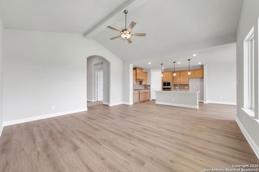 Spacious, unfurnished interior of a new home in Annabelle Ranch, San Antonio (Image 16).
