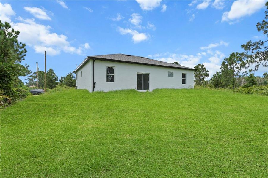 Exterior details and patio area of a home in , Lehigh Acres (Image 3).