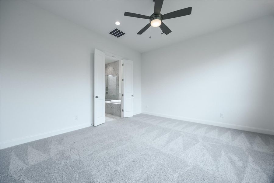 Image 11 of a home in Sunterra. Image 11 of a home in Sunterra.