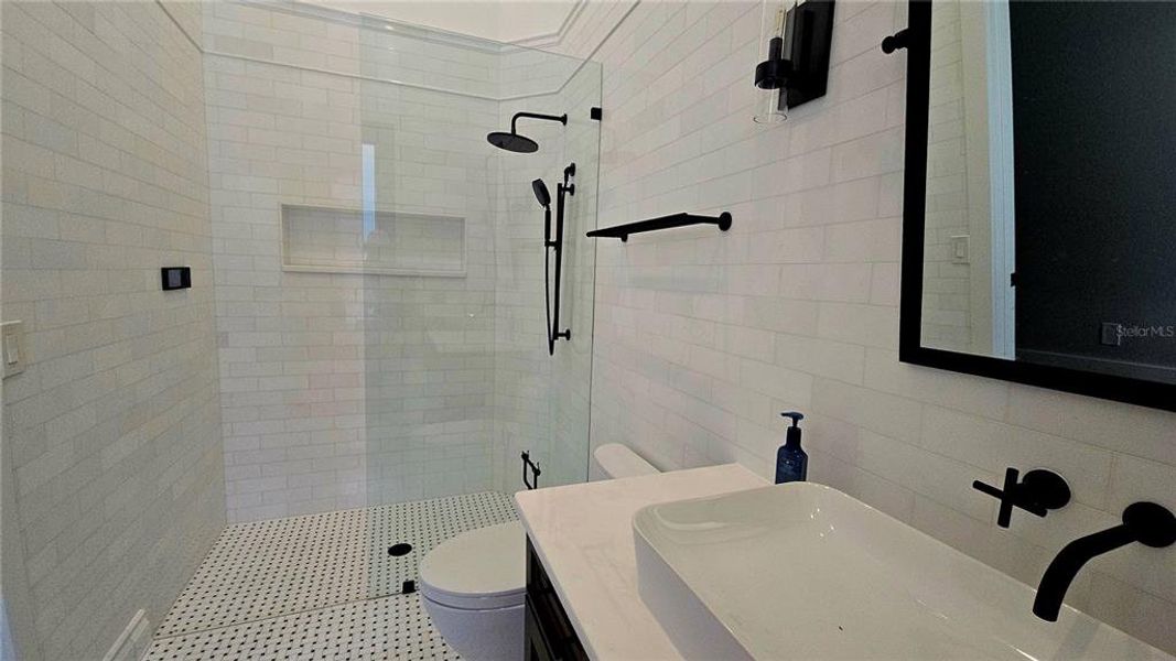 Jack and Jill Pool Bathroom