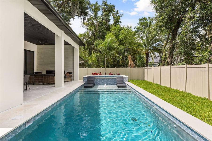 Exterior details and patio area of a home in , Winter Park (Image 4).