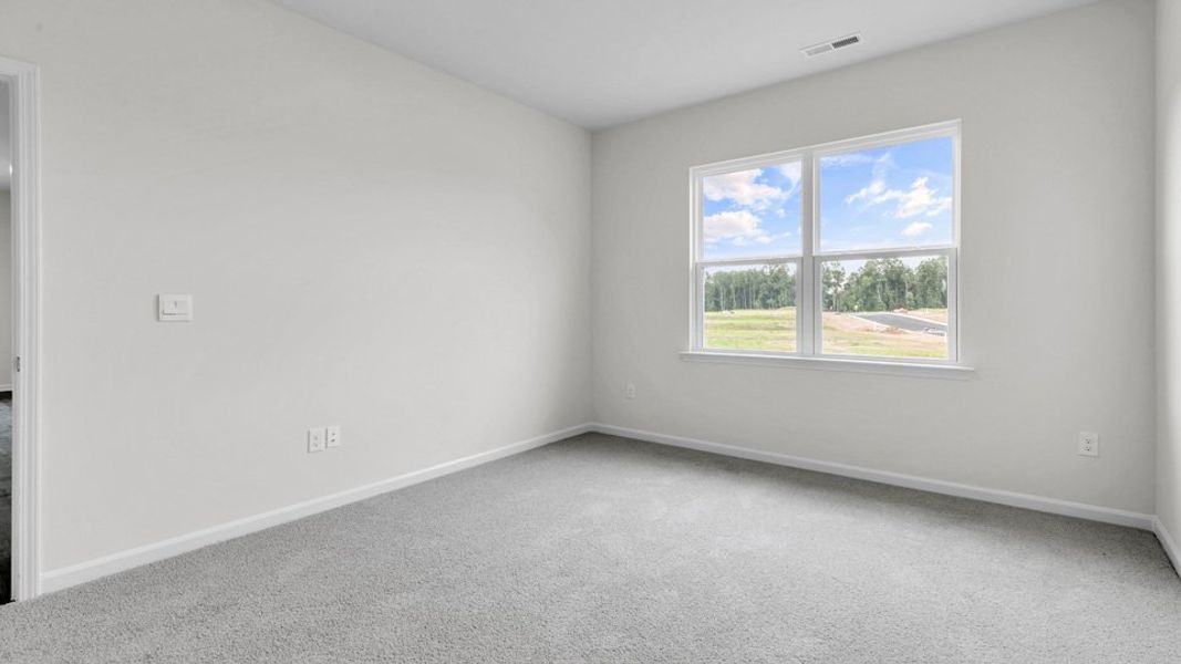 Spacious, unfurnished interior of a new home in Forest Creek, Winston-Salem (Image 24).