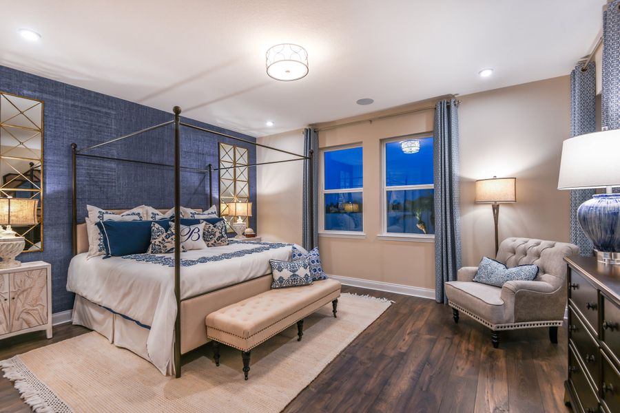 Representative furnished interior of a home built from the Radcliff by Beazer Homes in Vintner Reserve, Clermont (Image 5).
