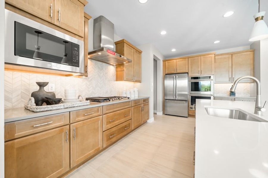 Furnished interior view inside a new home in Meridian, Queen Creek (Image 19). Furnished interior view inside a new home in Meridian, Queen Creek (Image 19).