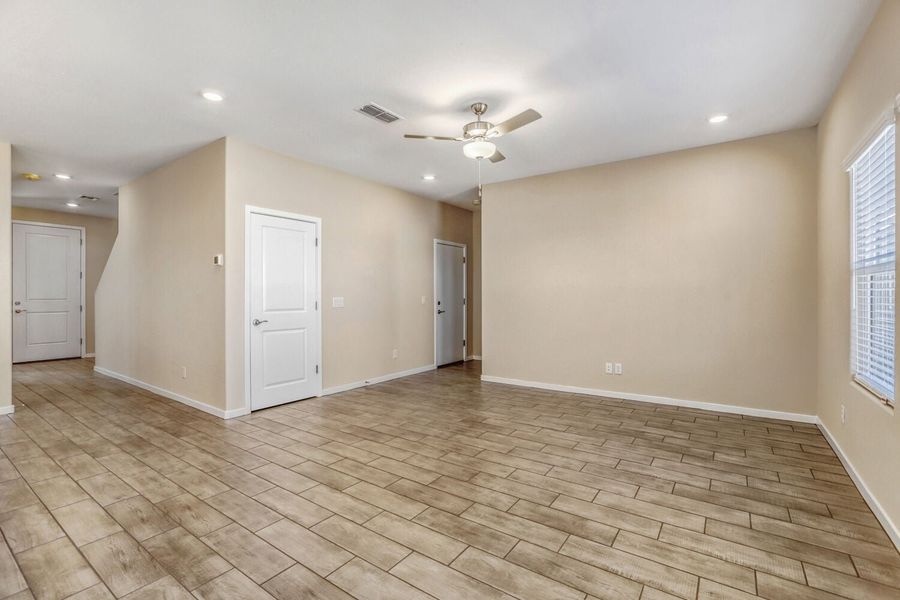 2,537sf New Home in Maricopa, AZ.  - Slide 9