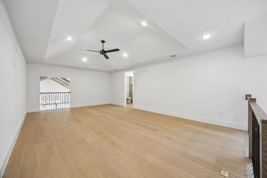 Spacious, unfurnished interior of a new home in StarView, Prosper (Image 44).