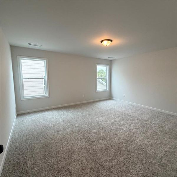 Spacious, unfurnished interior of a new home in Fowler Farms, Auburn (Image 13).