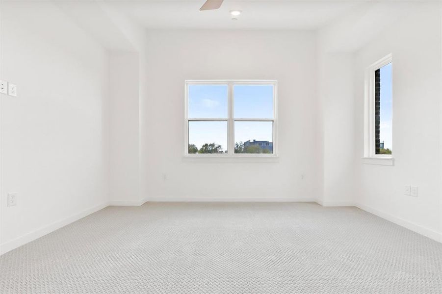 018-20241030-1427AzaleaDrive-Melissa-TX-75454-PrimaryBedroom.jpg-SMALL