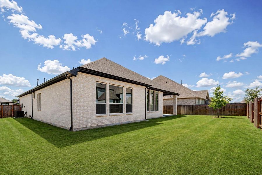 Exterior details and patio area of a home in Fulbrook on Fulshear Creek, Fulshear (Image 4).