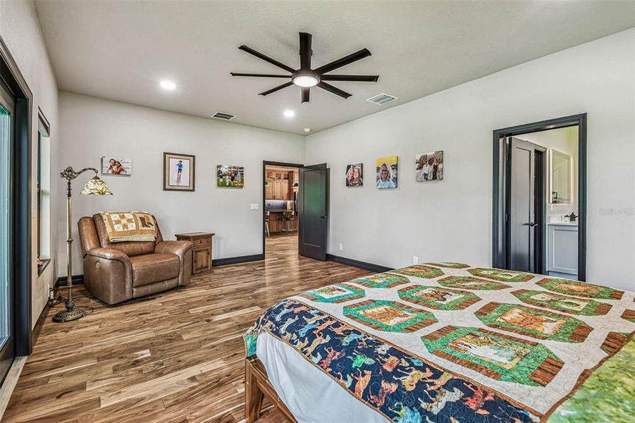 Furnished interior view inside a new home in , Lithia (Image 5).