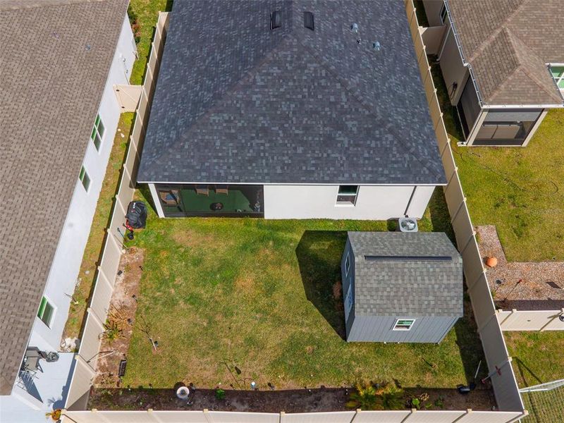 Exterior details and patio area of a home in , Land O' Lakes (Image 4).