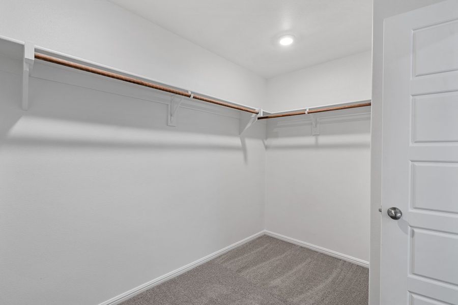 Representative furnished interior of a home built from the TEXAS CALI by D.R. Horton in Faculty Row, Abilene (Image 20).