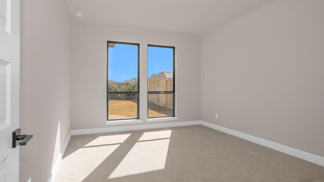 Spacious, unfurnished interior of a new home in Jordan Ranch 65', Fulshear (Image 9).