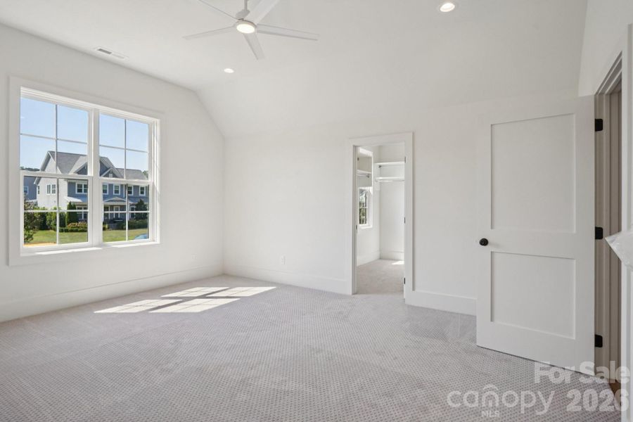 Spacious, unfurnished interior of a new home in , Huntersville (Image 23).