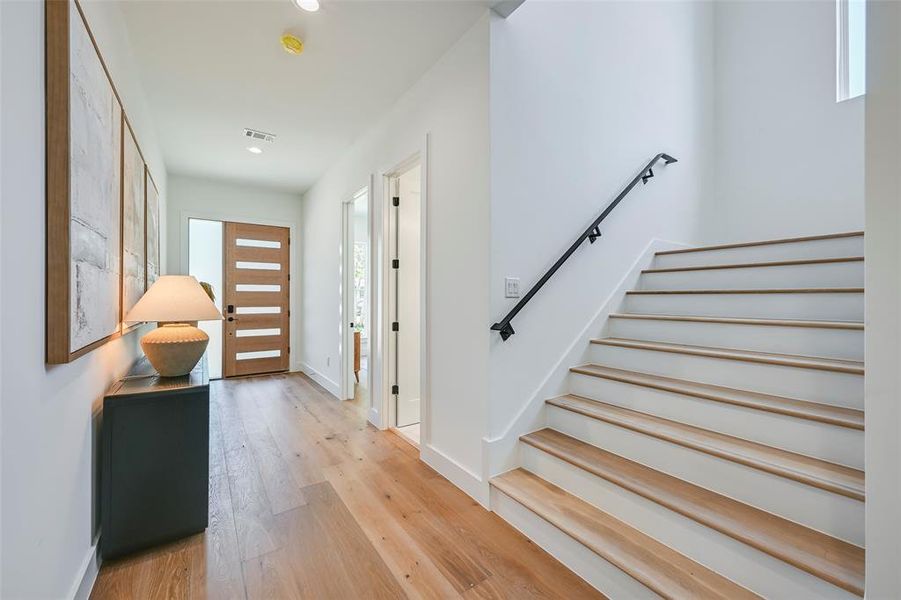 Spacious, unfurnished interior of a new home in , Dallas (Image 23).