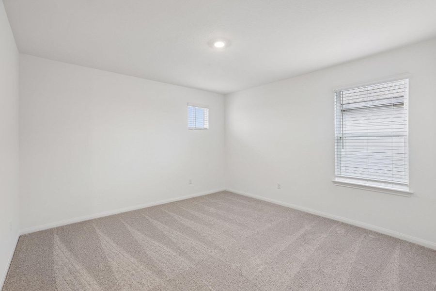 Spacious, unfurnished interior of a new home in , Elgin (Image 23).