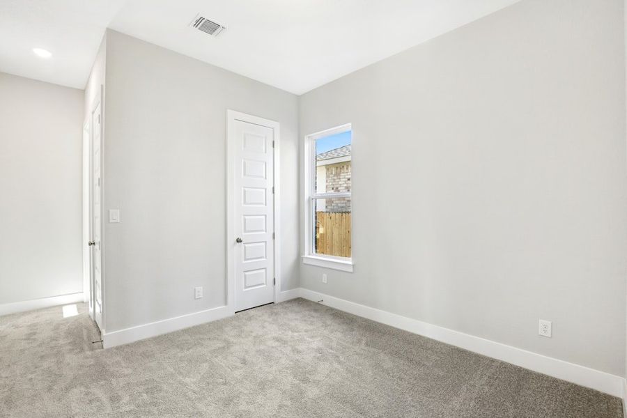 Spacious, unfurnished interior of a new home in Blackhawk, Pflugerville (Image 37).