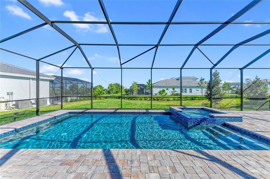 Exterior details and patio area of a home in , Venice (Image 3).