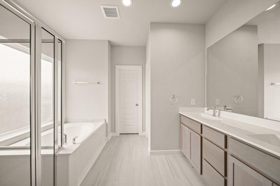 Furnished interior view inside a new home in Beacon Hill, Waller (Image 7). Furnished interior view inside a new home in Beacon Hill, Waller (Image 7).