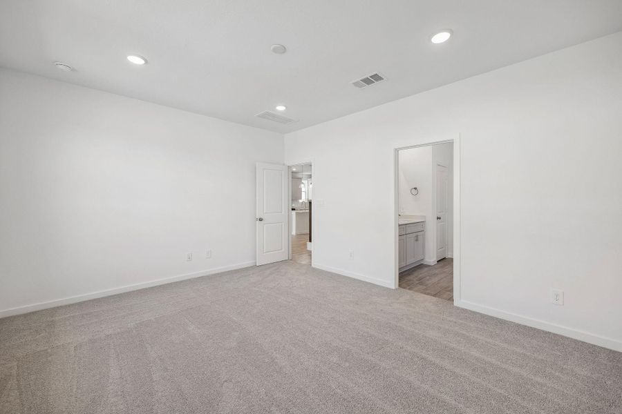Spacious, unfurnished interior of a new home in Montgomery Bend, Montgomery (Image 17). Spacious, unfurnished interior of a new home in Montgomery Bend, Montgomery (Image 17).