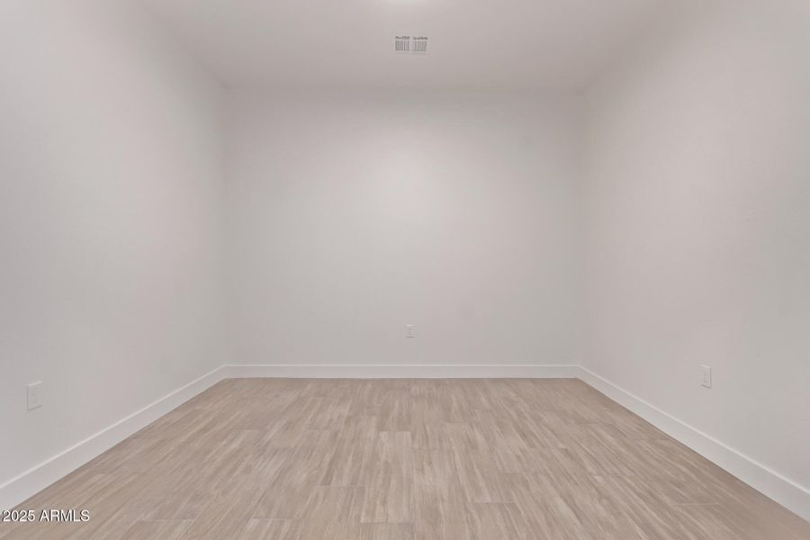 30 Sandstone Mountain