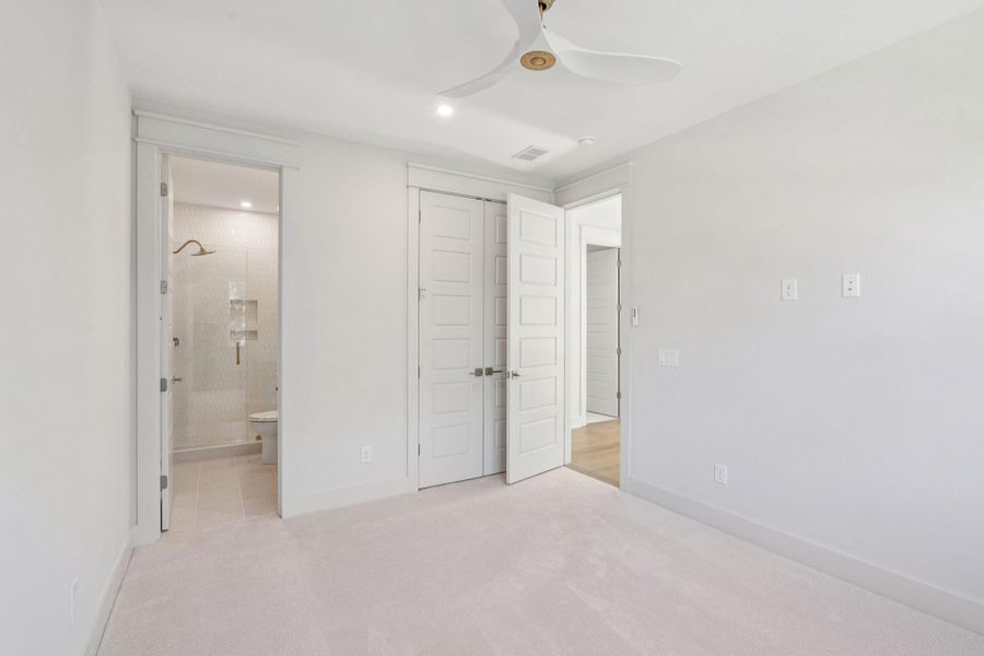 Spacious, unfurnished interior of a new home in , Johns Island (Image 65).