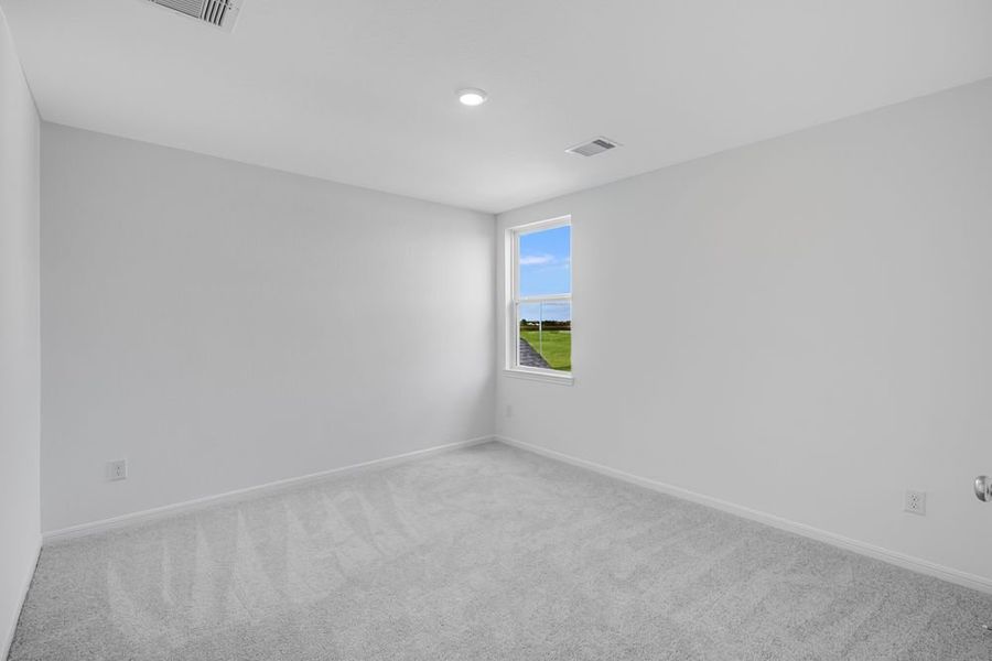 Spacious, unfurnished interior of a new home in Brookewater 45s, Rosenberg (Image 28).