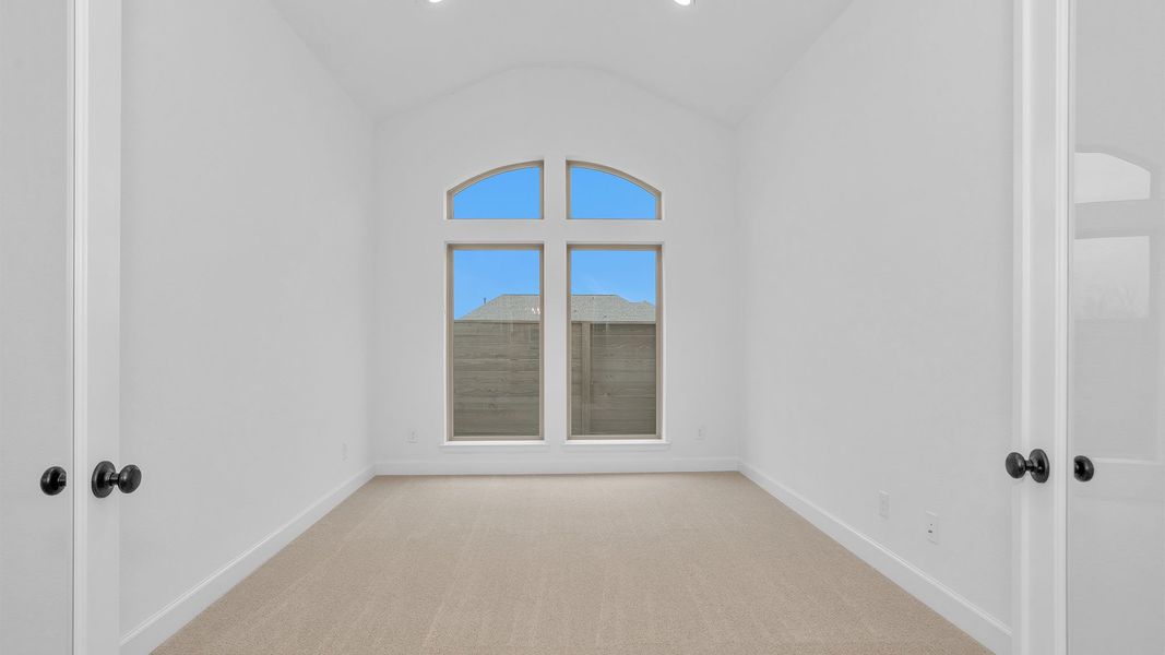 Spacious, unfurnished interior of a new home in Legacy 50', League City (Image 23).