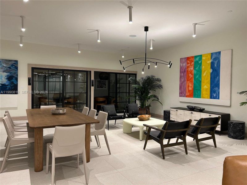 Community amenities in , Miami (Image 34).