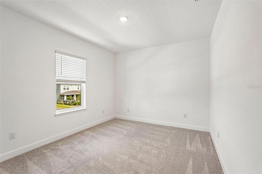 Spacious, unfurnished interior of a new home in Tiburon, Nokomis (Image 34).