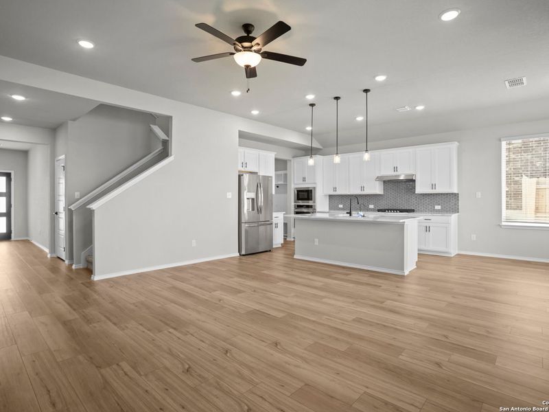 Spacious, unfurnished interior of a new home in Horizon Pointe, Converse (Image 25). Spacious, unfurnished interior of a new home in Horizon Pointe, Converse (Image 25).