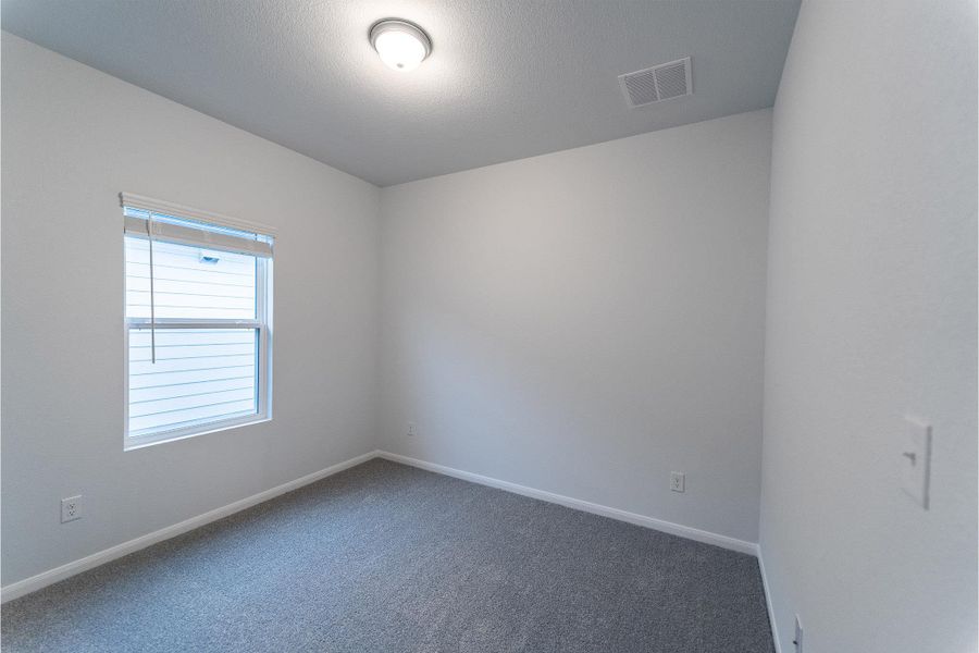 Spacious, unfurnished interior of a new home in Cool Water, Jarrell (Image 8).