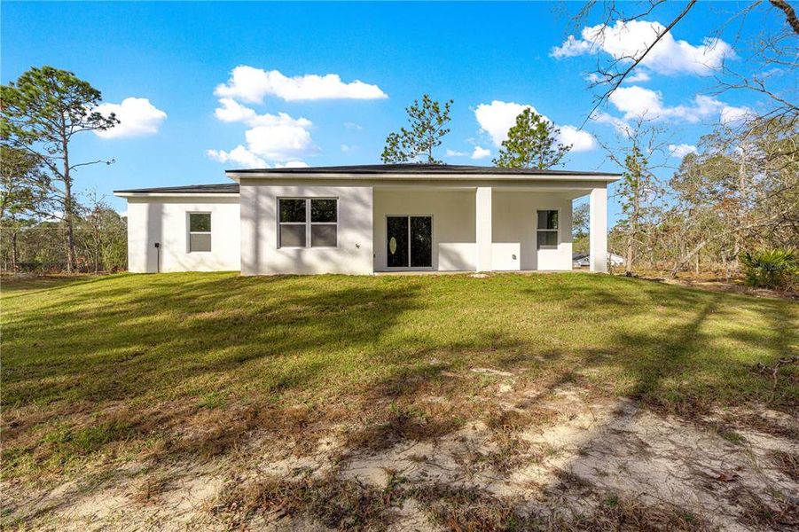 Exterior details and patio area of a home in , Dunnellon (Image 27). Exterior details and patio area of a home in , Dunnellon (Image 27).