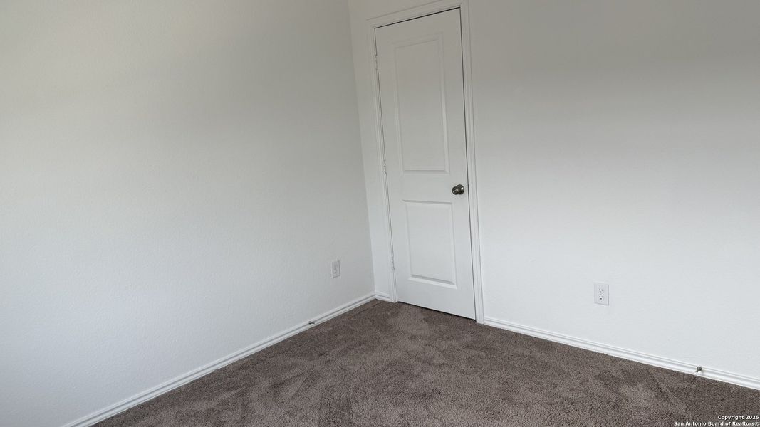 Spacious, unfurnished interior of a new home in , Bulverde (Image 18).