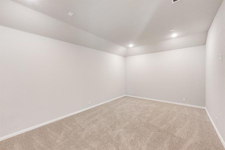 Spacious, unfurnished interior of a new home in Hayes Crossing, Midlothian (Image 29).