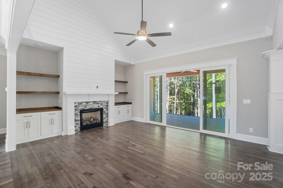 Spacious, unfurnished interior of a new home in , York (Image 28).