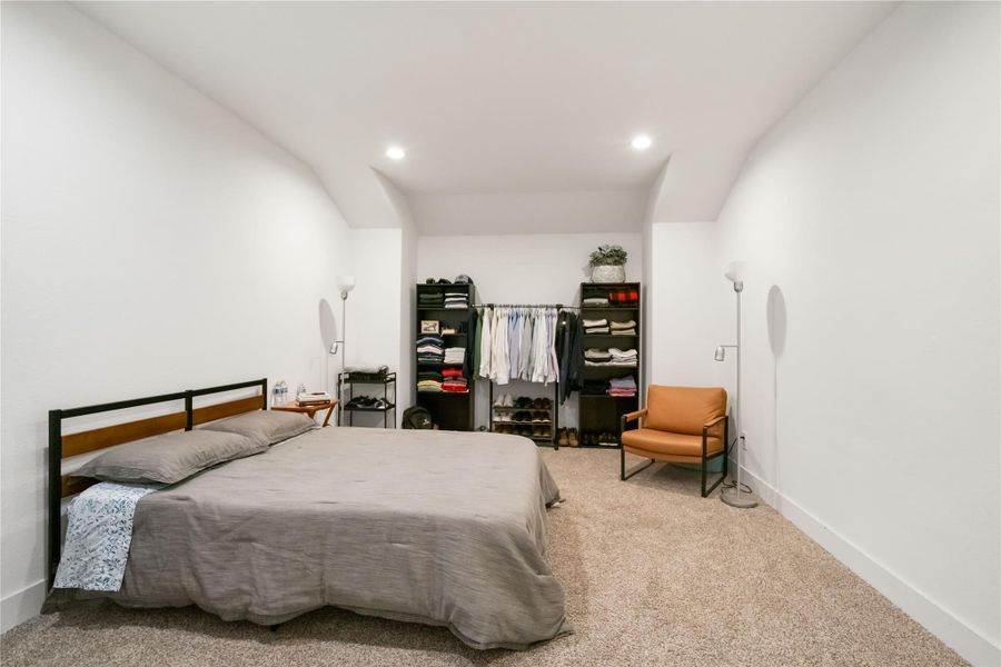 Furnished interior view inside a new home in Fosters Ridge 60's, Conroe (Image 34). Furnished interior view inside a new home in Fosters Ridge 60's, Conroe (Image 34).