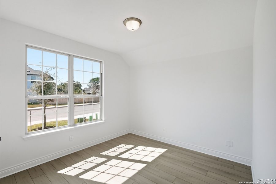 Spacious, unfurnished interior of a new home in Davis Ranch, San Antonio (Image 28). Spacious, unfurnished interior of a new home in Davis Ranch, San Antonio (Image 28).