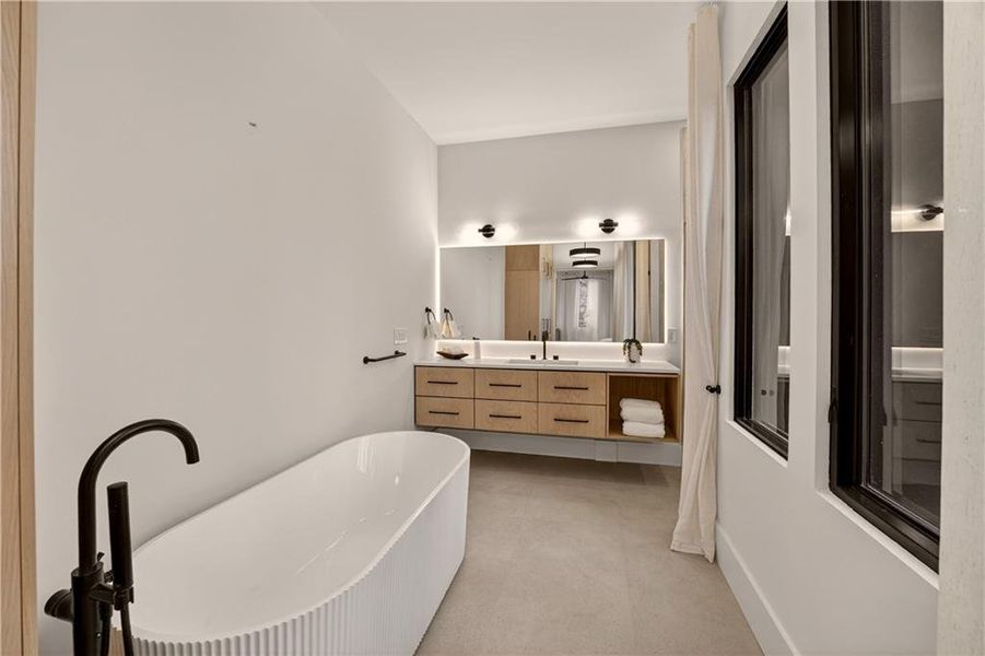 Furnished interior view inside a new home in , Atlanta (Image 63).