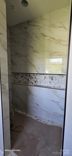 Image 5 of a home in .